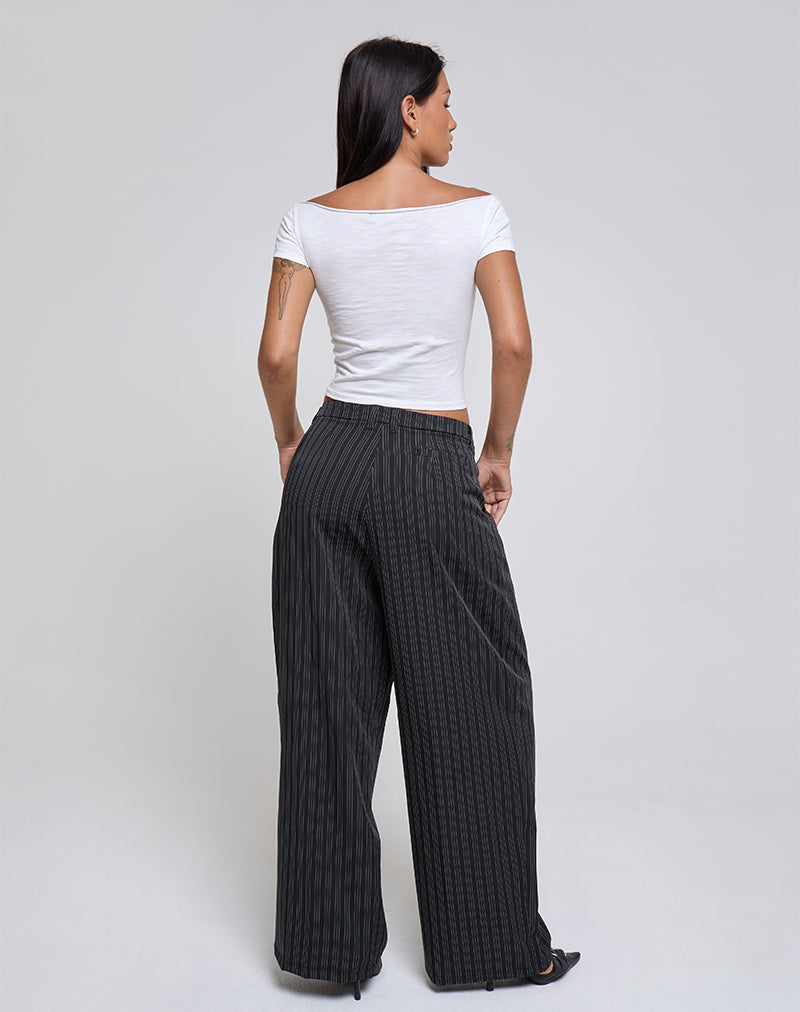 Imagen de Syra Pantalones Plisados a Rayas Negras