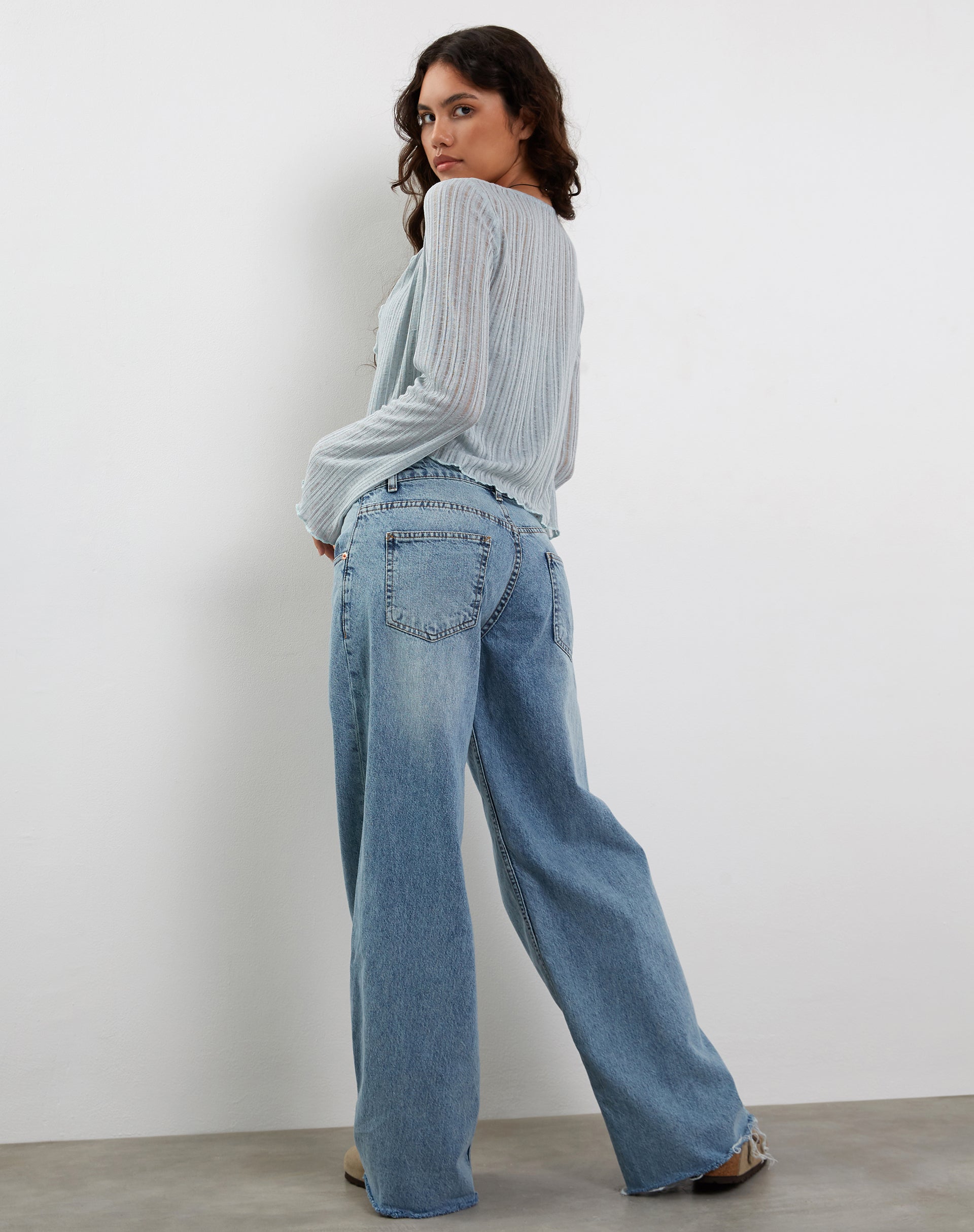 Imagen de Tabitha Tie Front Cardigan en Powder Blue