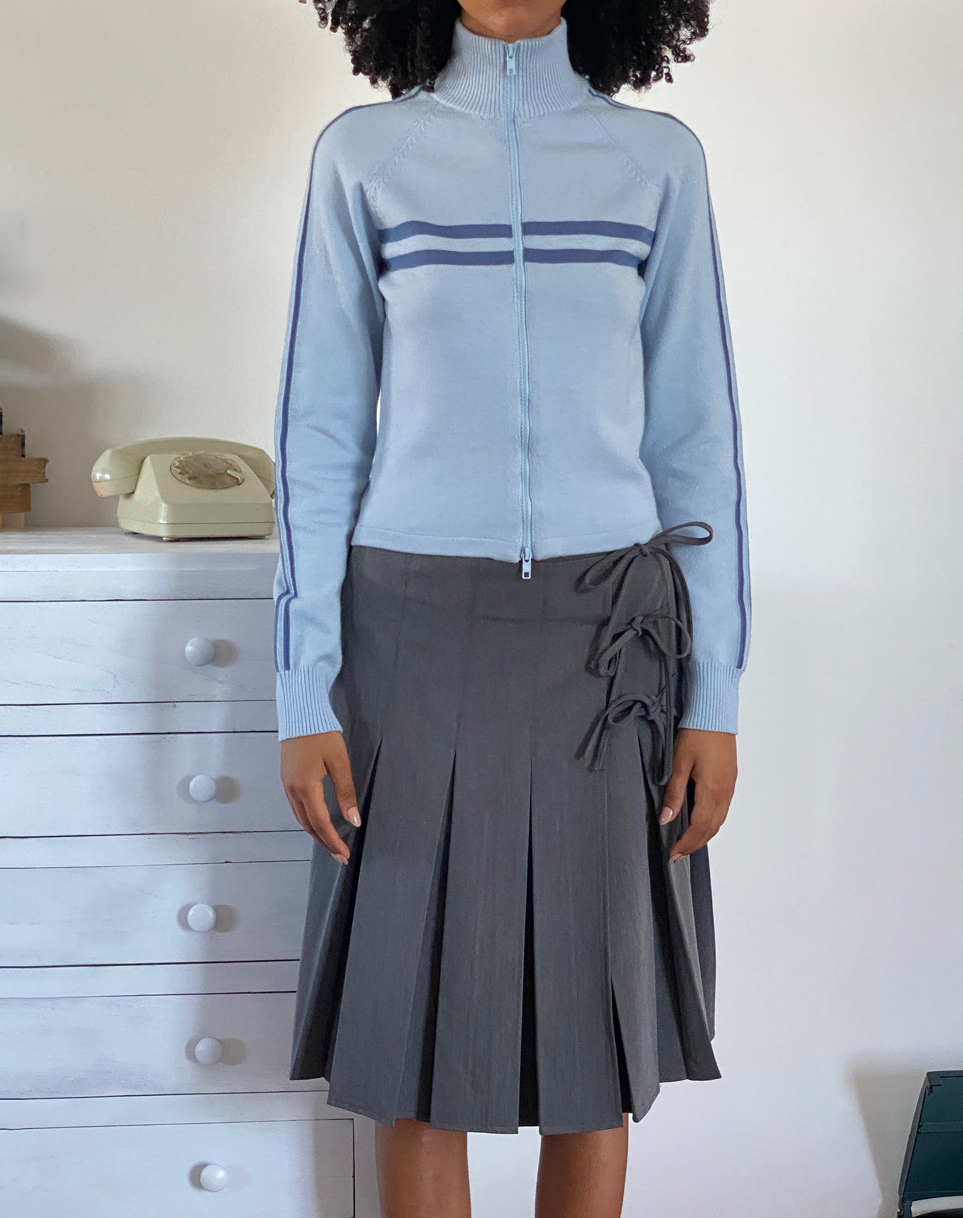 Imagen de Talisa Chaqueta deportiva de punto azul claro con cremallera