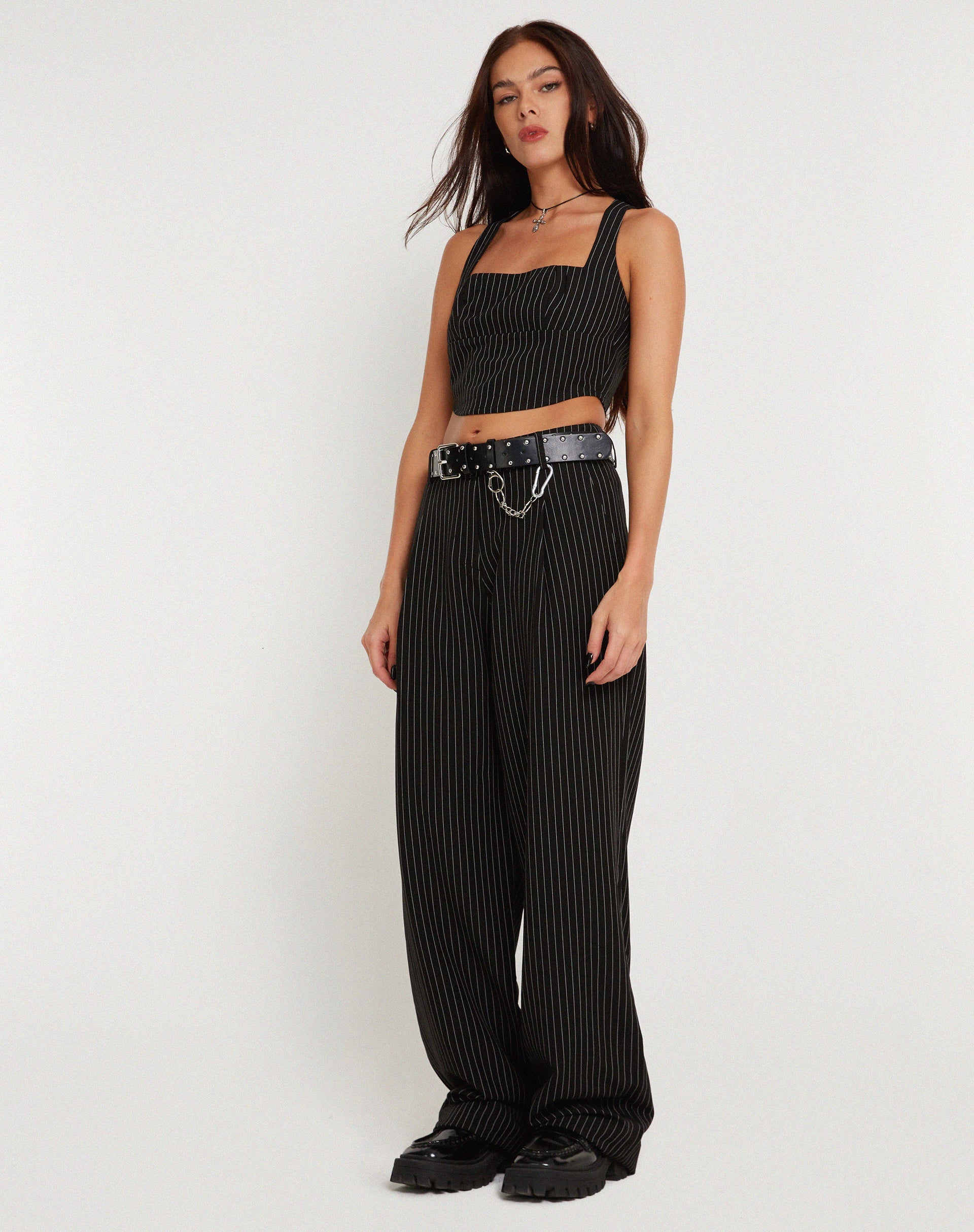 Imagen de Saskira Pantalón de pata ancha a rayas negro