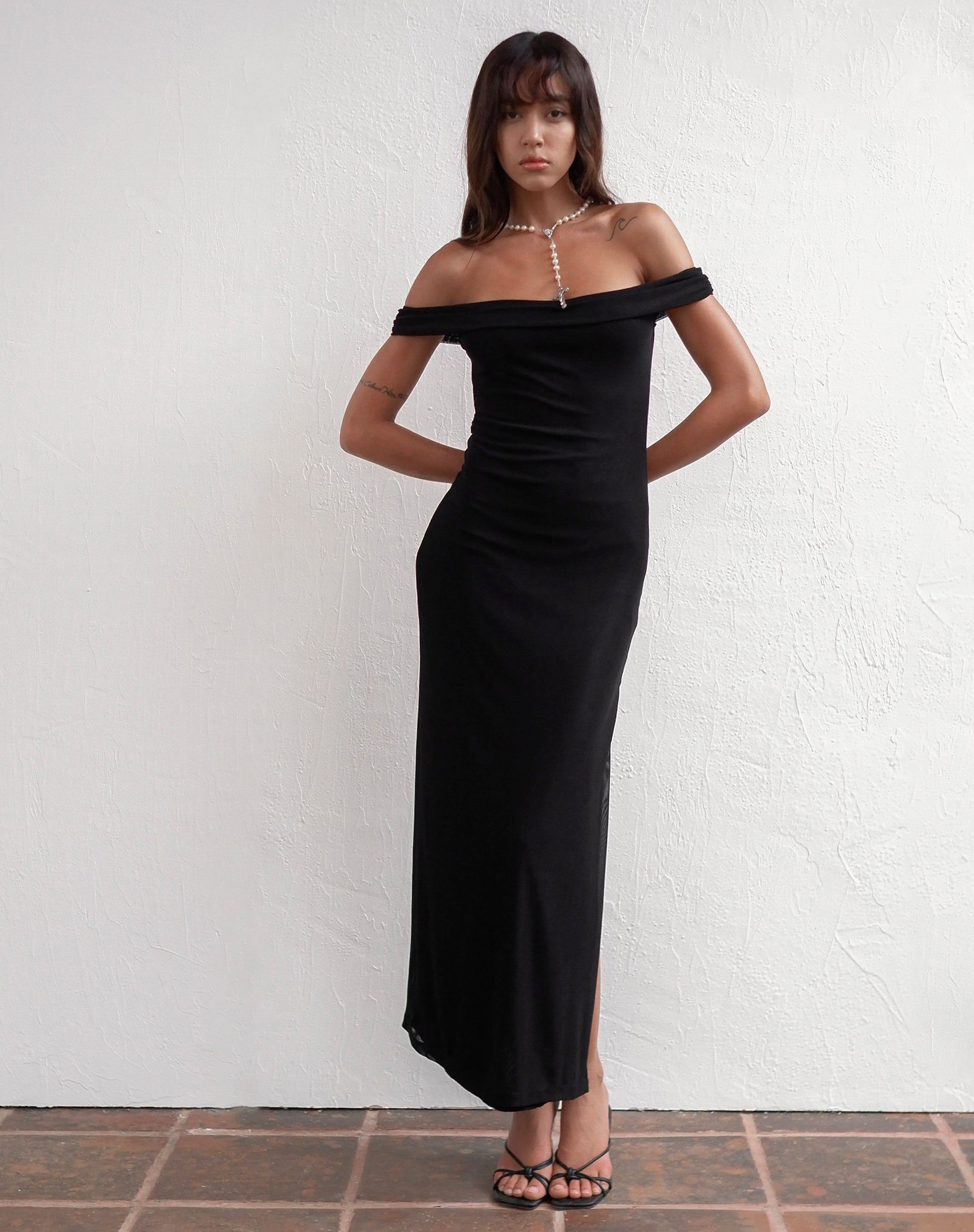 Imagen de Tarna Bardot Maxi Dress in Mesh Negro