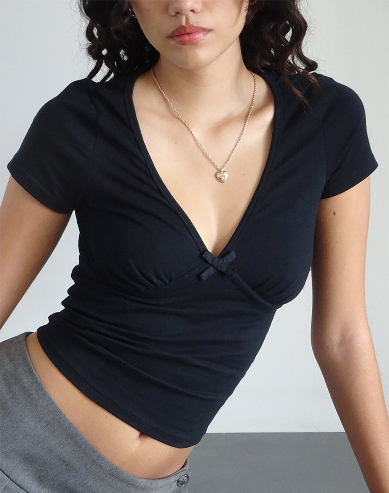 Imagen de Tasina Top en negro con ribete negro