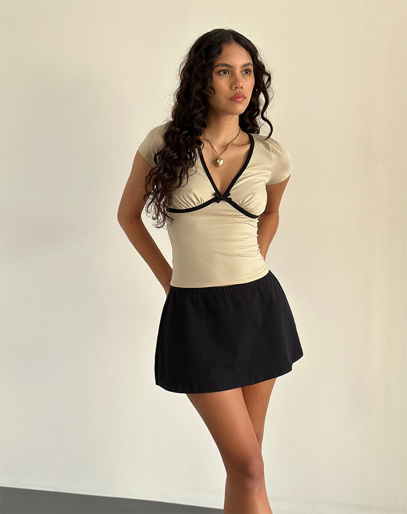 Imagen de Tasina Top en Leche de Coco con Encuadernación Negra