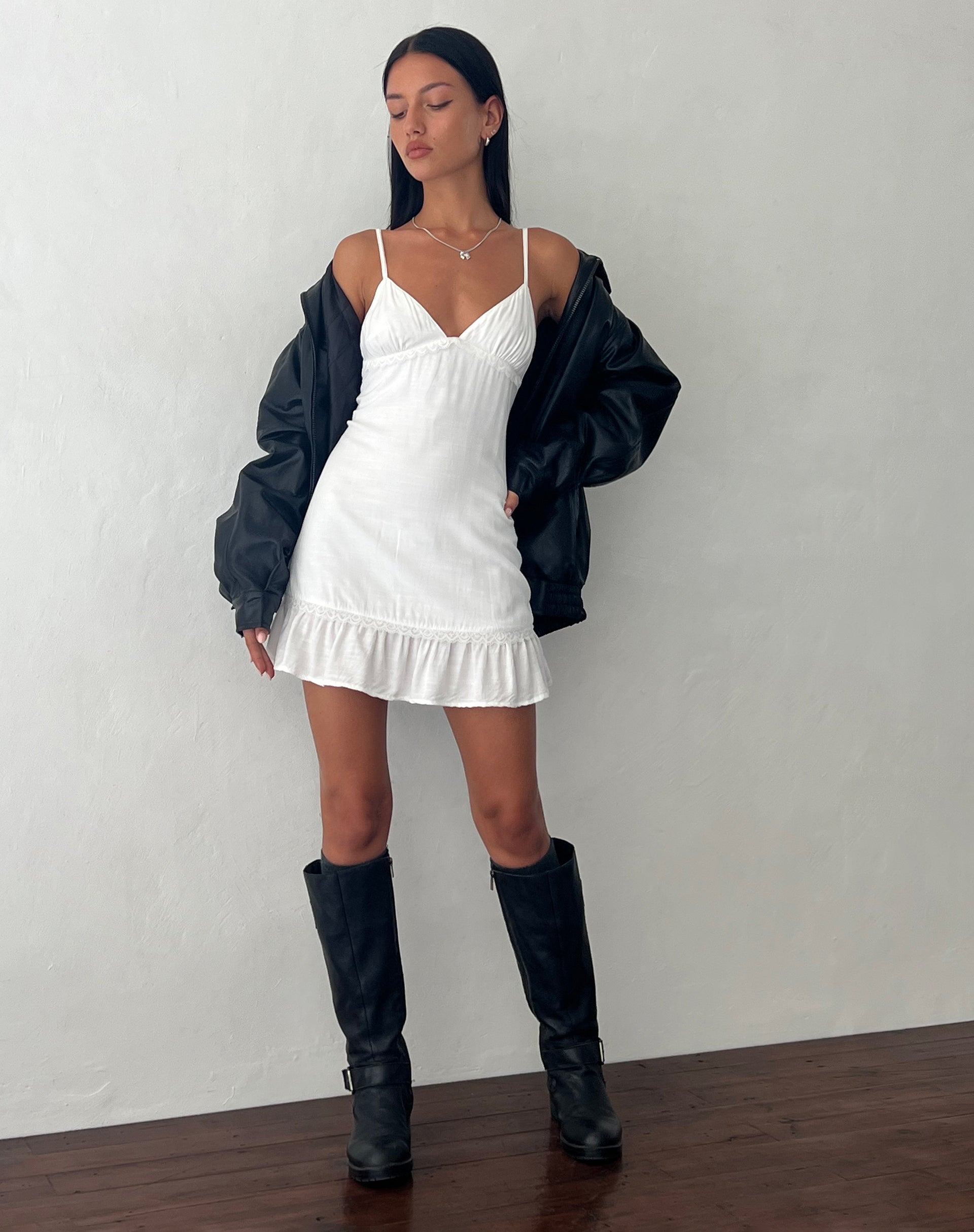 Imagen de Tavita Frill Mini Dress in White