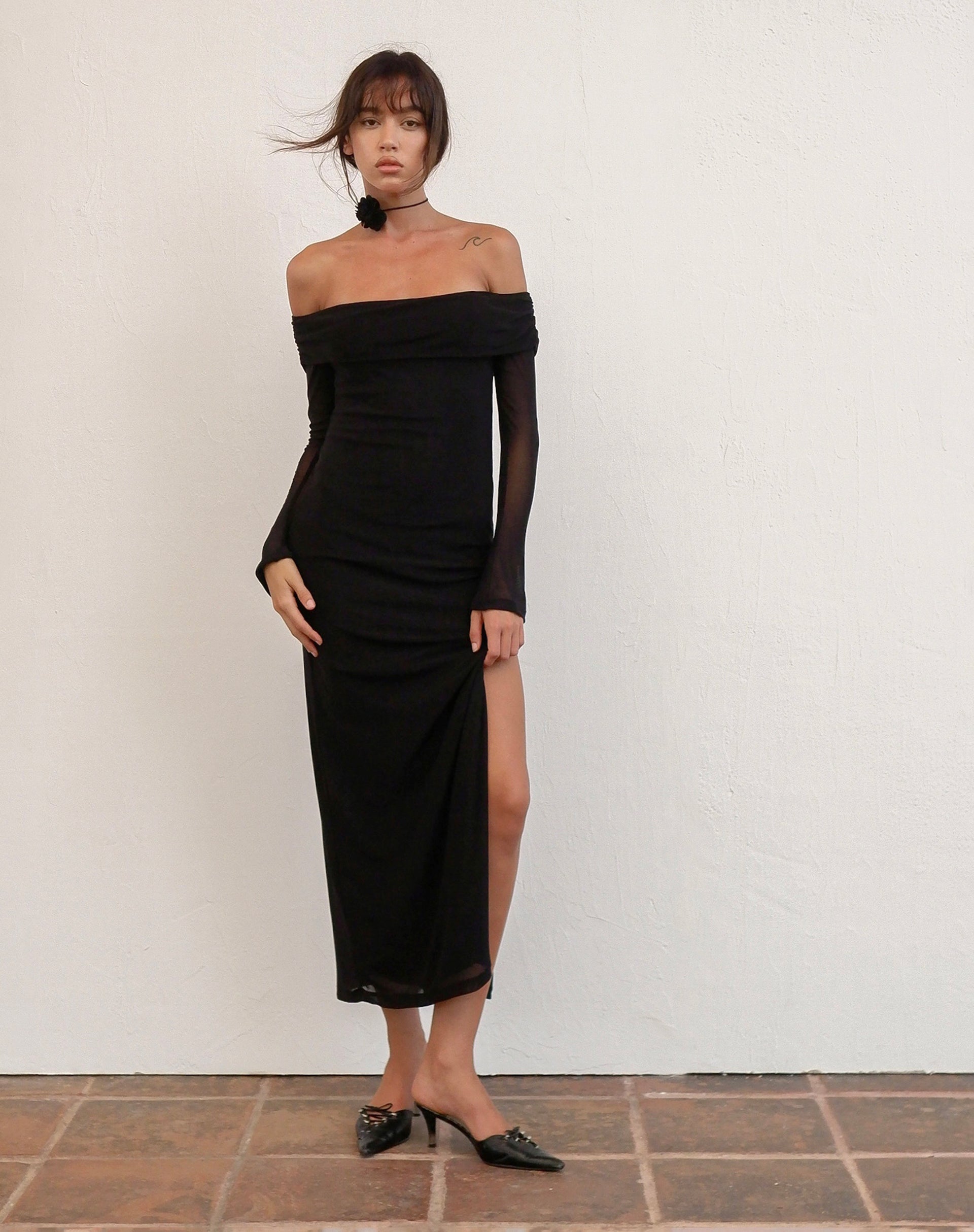 Imagen de Terika Bardot Maxi Vestido de Manga Larga de Malla Negro