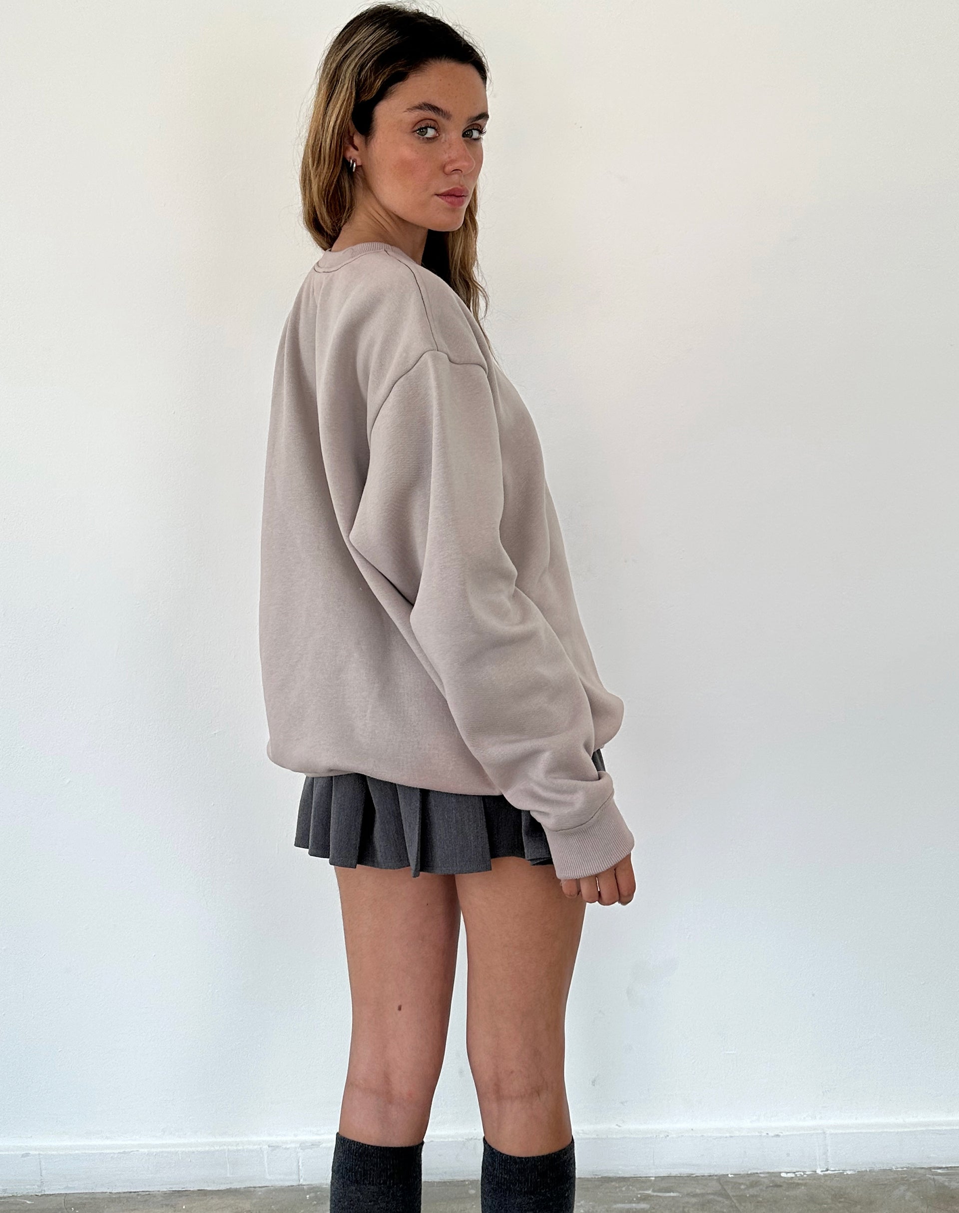Imagen de Sudadera Tillie en Champiñón con Bordado Motel Marrón