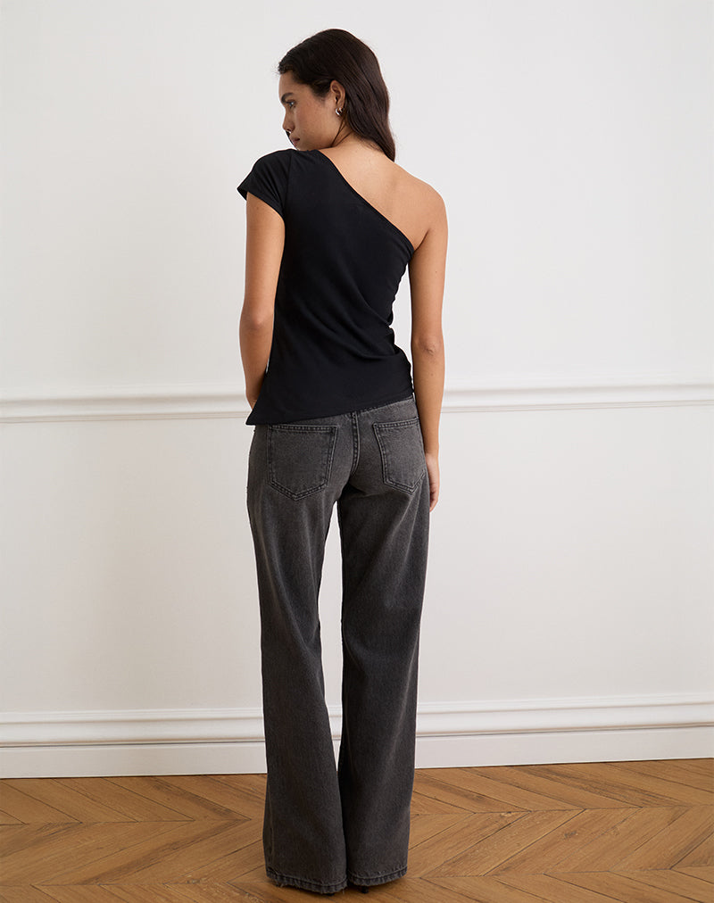 Imagen de Tokiwa Asymmetric Shoulder Tee en negro