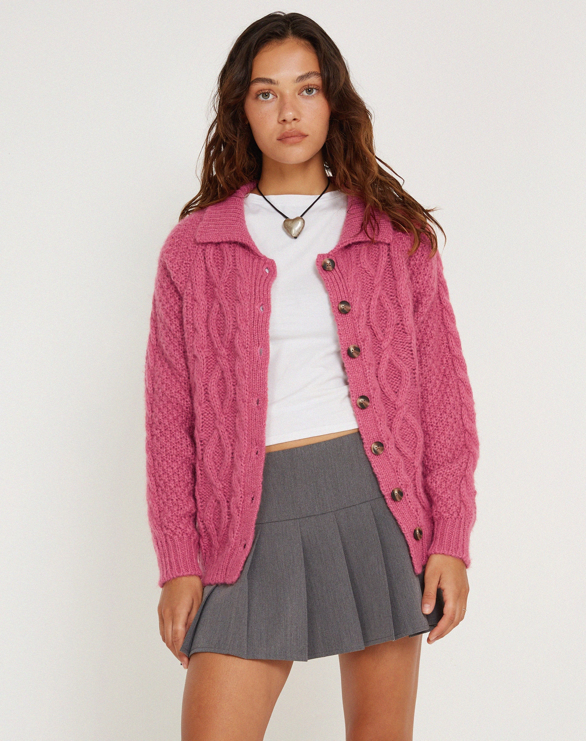 imagen de Triny Cardi en Cable Knit Pink