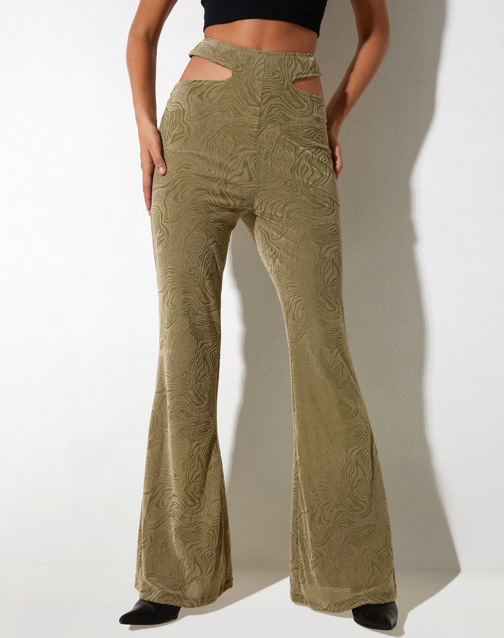 Pantalón acampanado Tuleen en mezcla de animales Flock Oliva