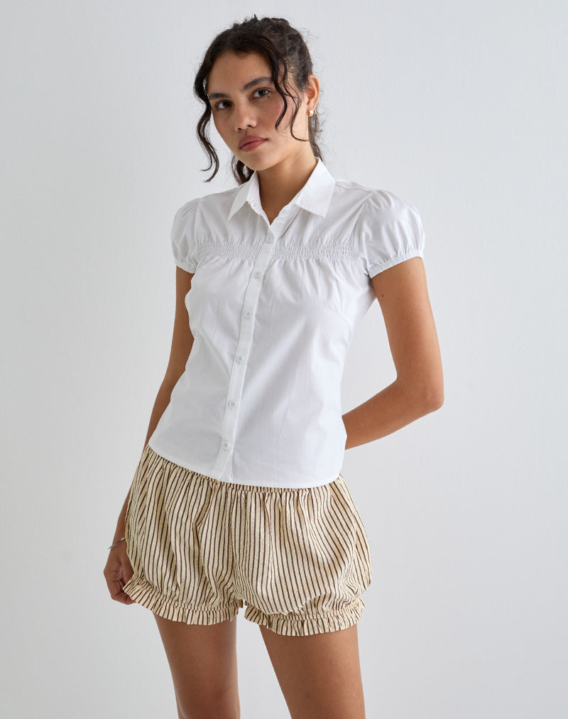 Camisa entallada Ulsan en blanco