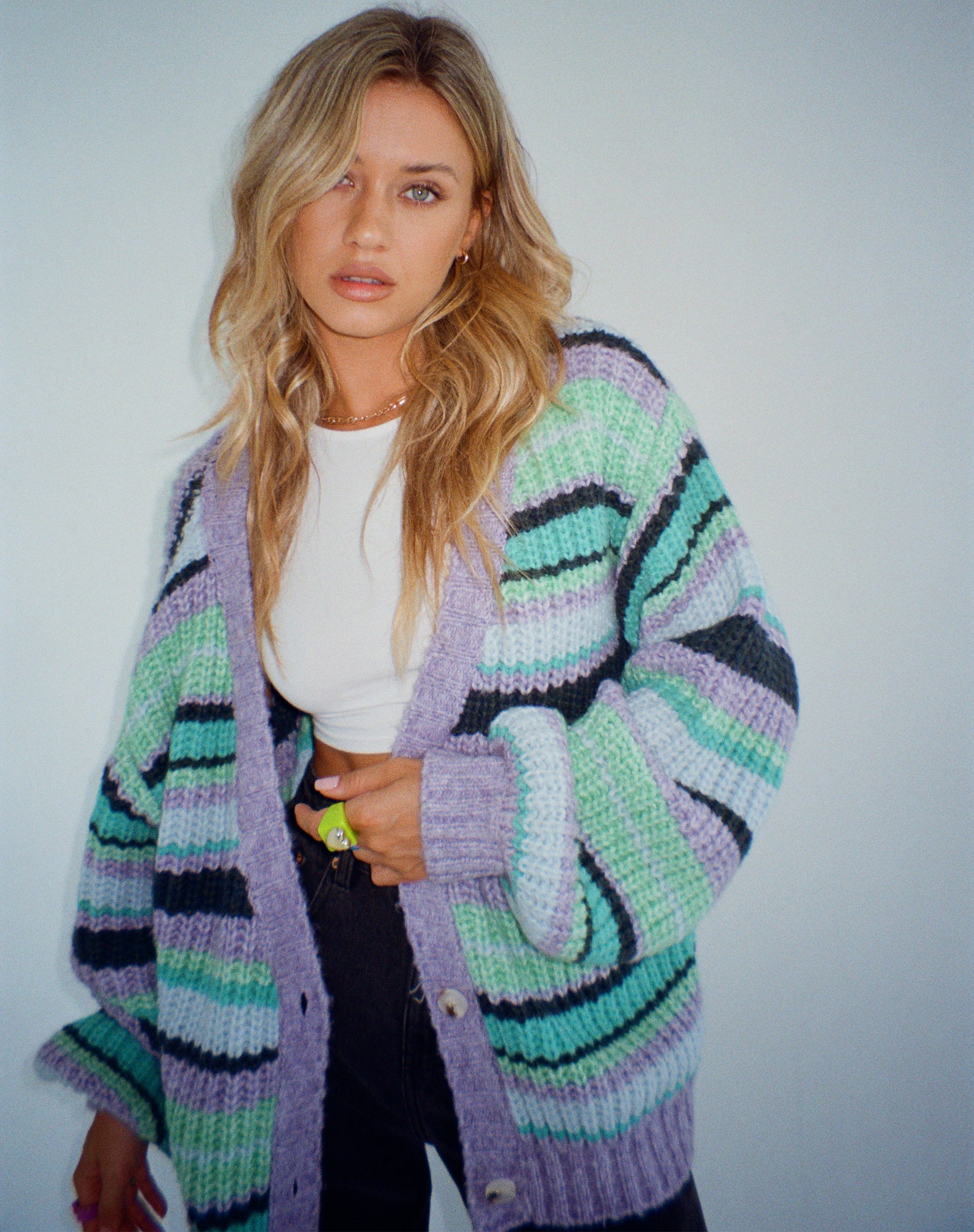 IMAGEN DE Uriela Cardi en Stripe Purple
