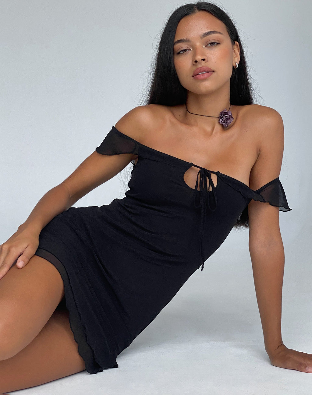 Minivestido Valory Bardot de malla negra