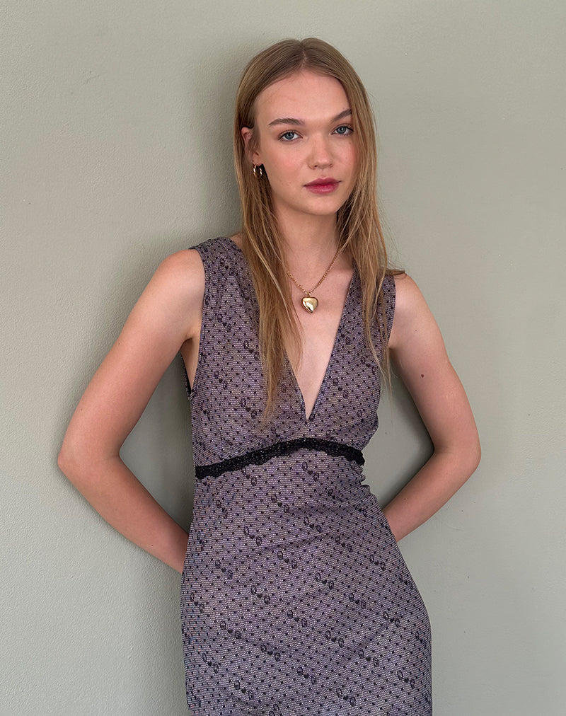 Imagen del vestido Vasida Mesh Midi Dress in Queen of Hearts