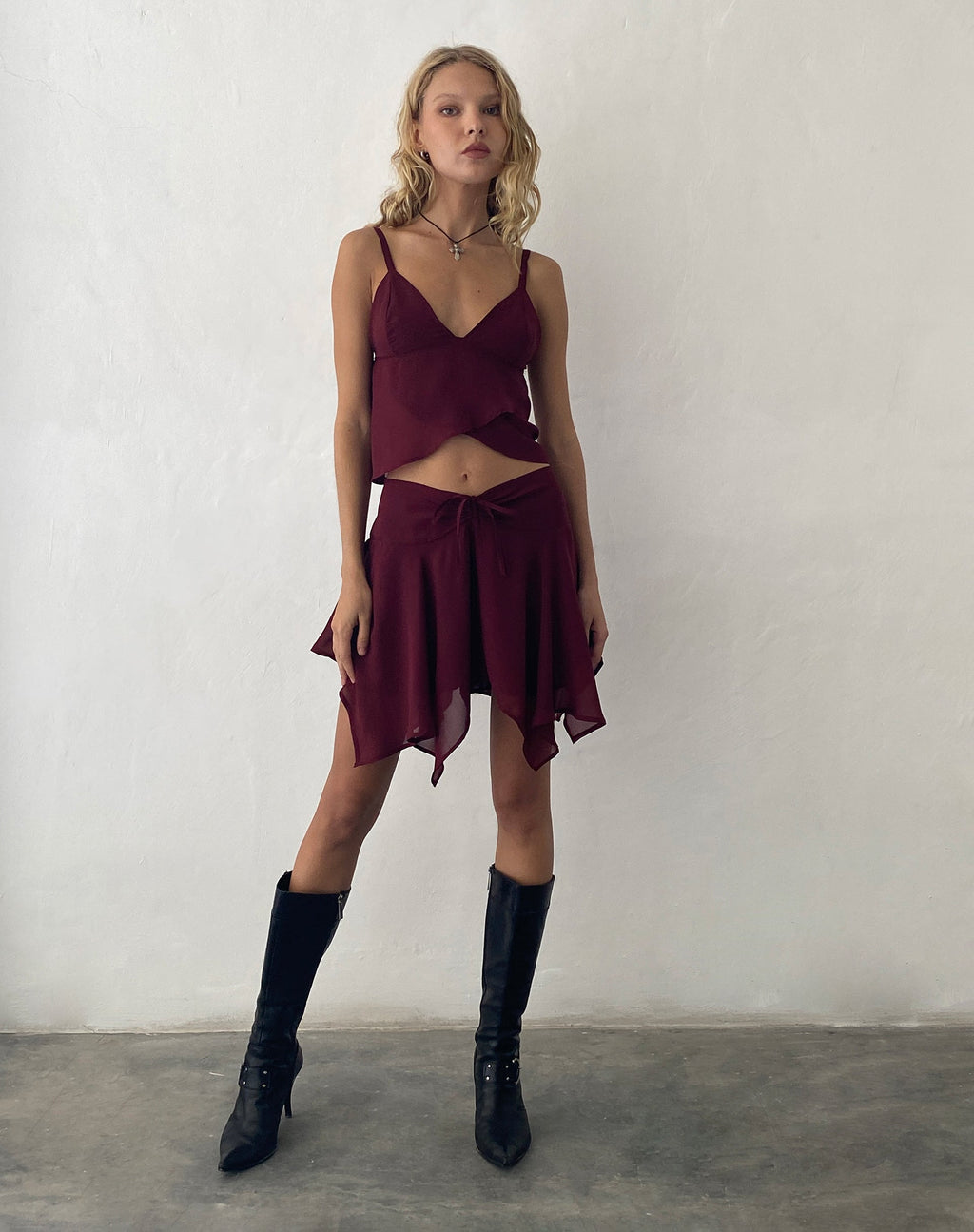 Minifalda Veny en gasa Oxblood