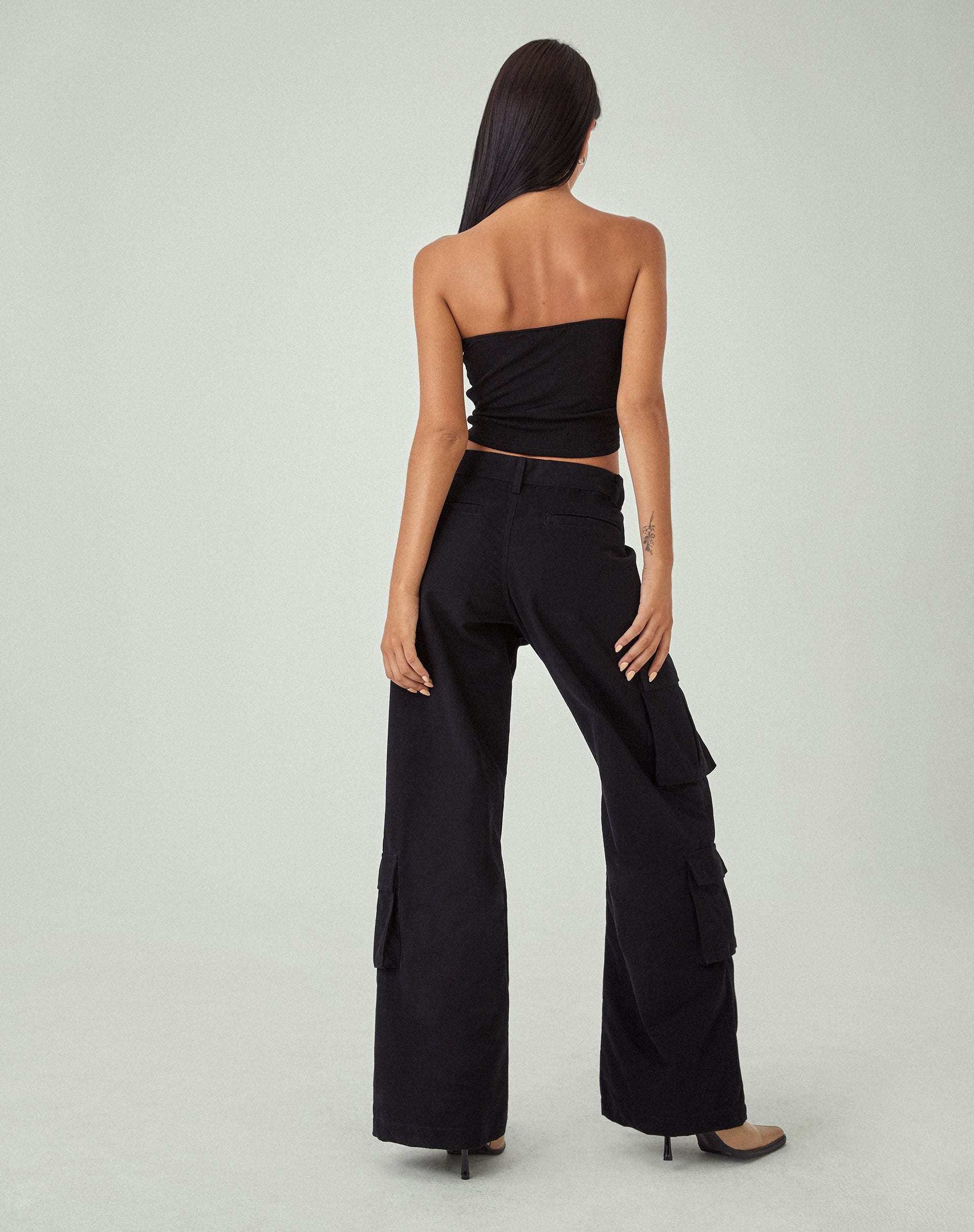 imagen de MOTEL X JACQUIE Verena Bandeau Top en Negro