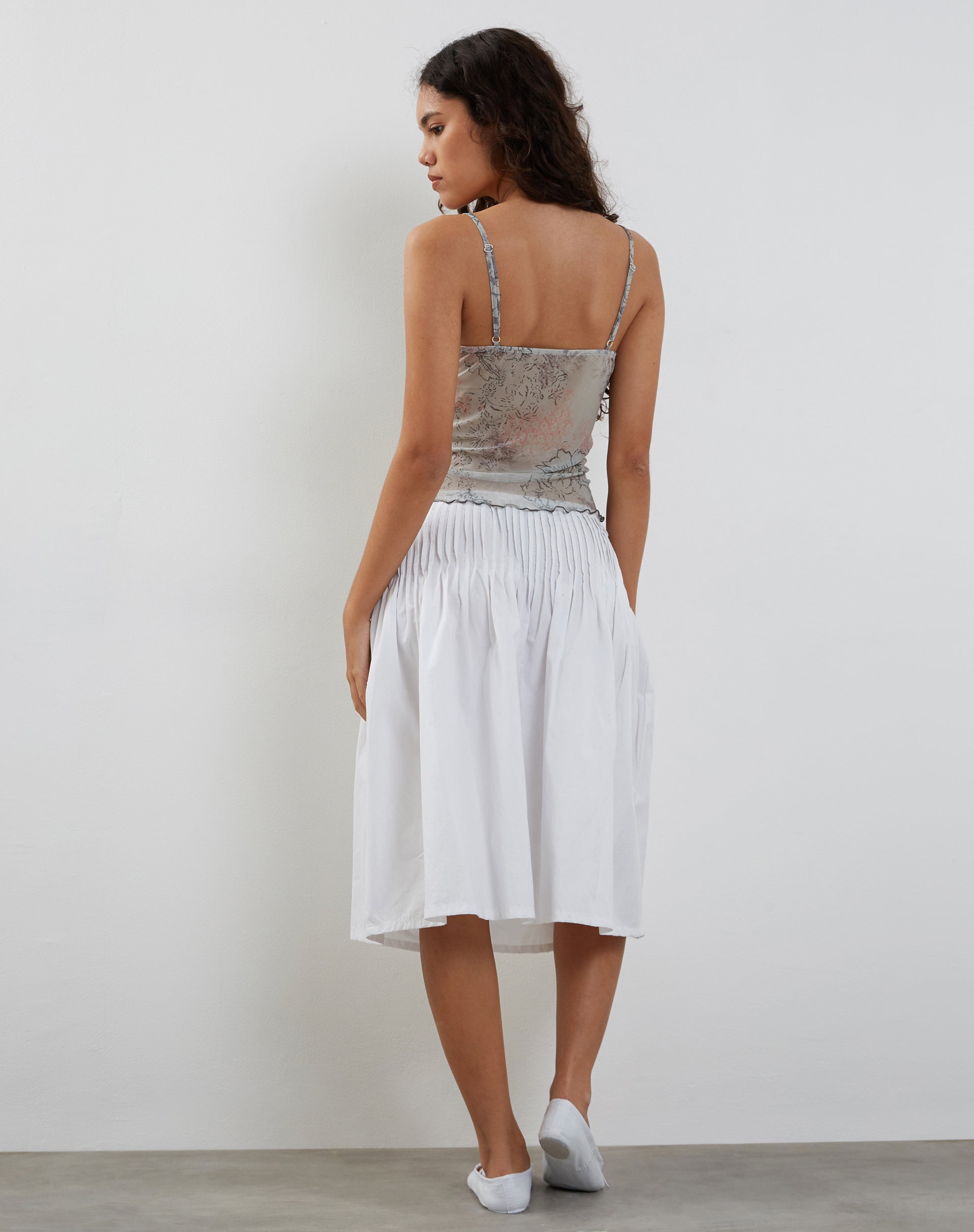 Imagen de Vienna Cami Top en encaje floral pastel