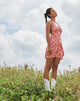 Imagen del minivestido Leana en color oscuro Wild Flower Cantaloupe