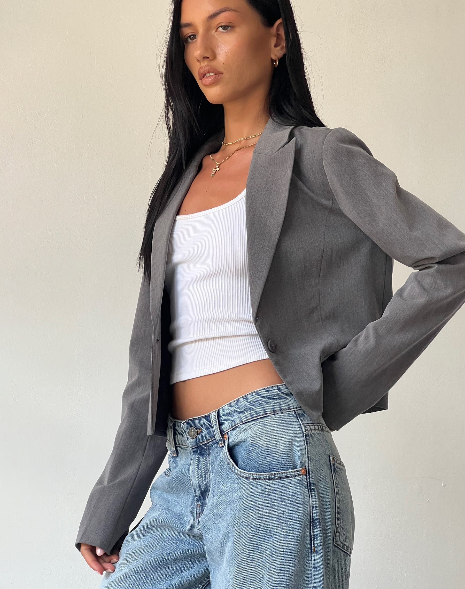 imagen de Walid Cropped Blazer en Tailoring Charcoal