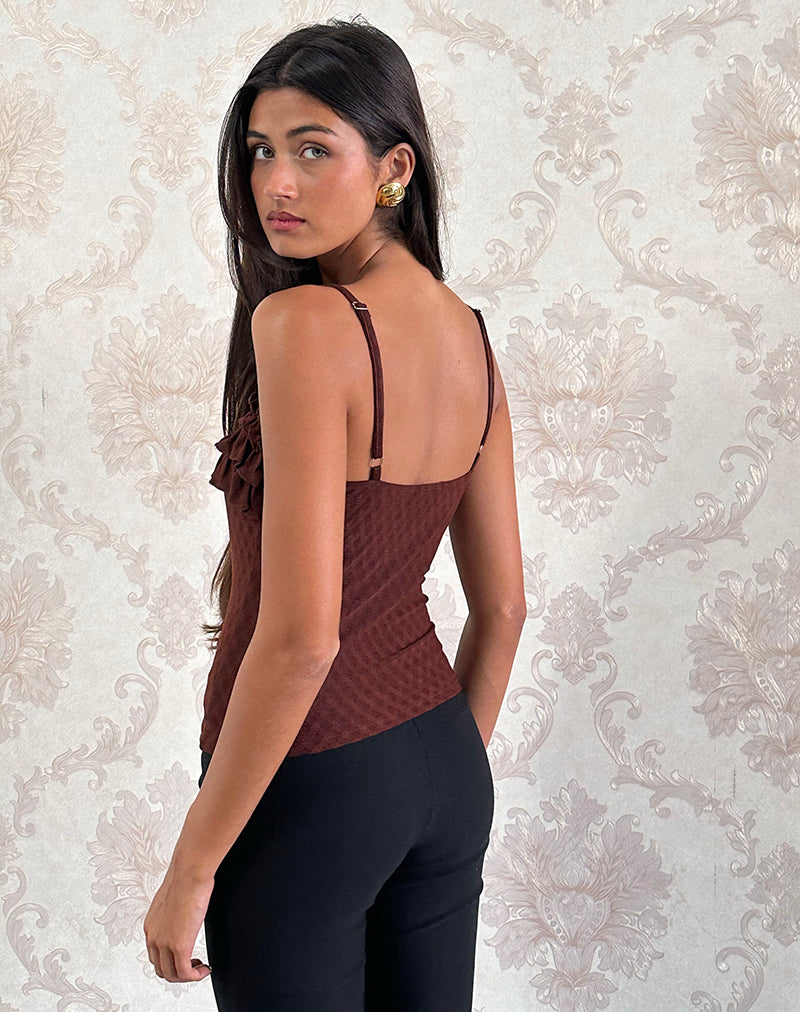 Imagen de Wendy Ruffle Cami Top en Argyle Mesh Marrón