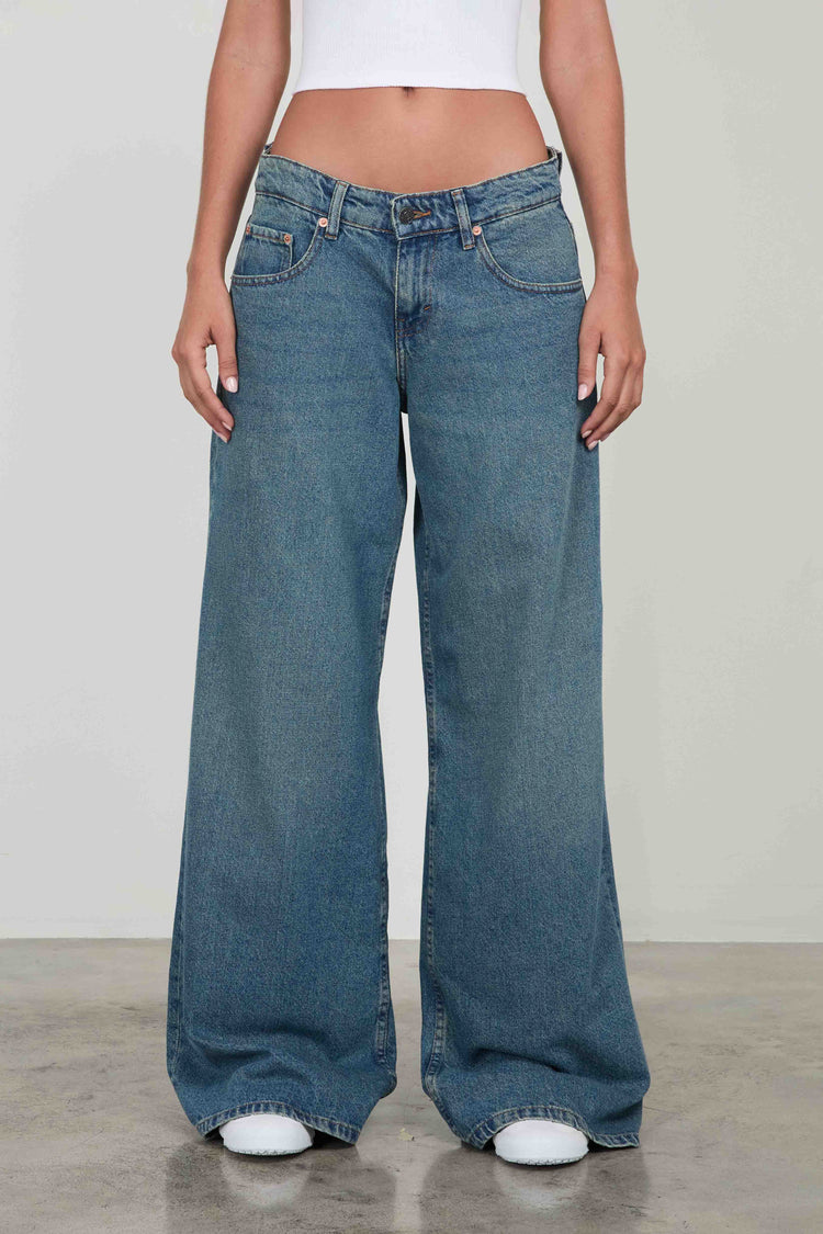 PANTALONES DE PIERNA ANCHA