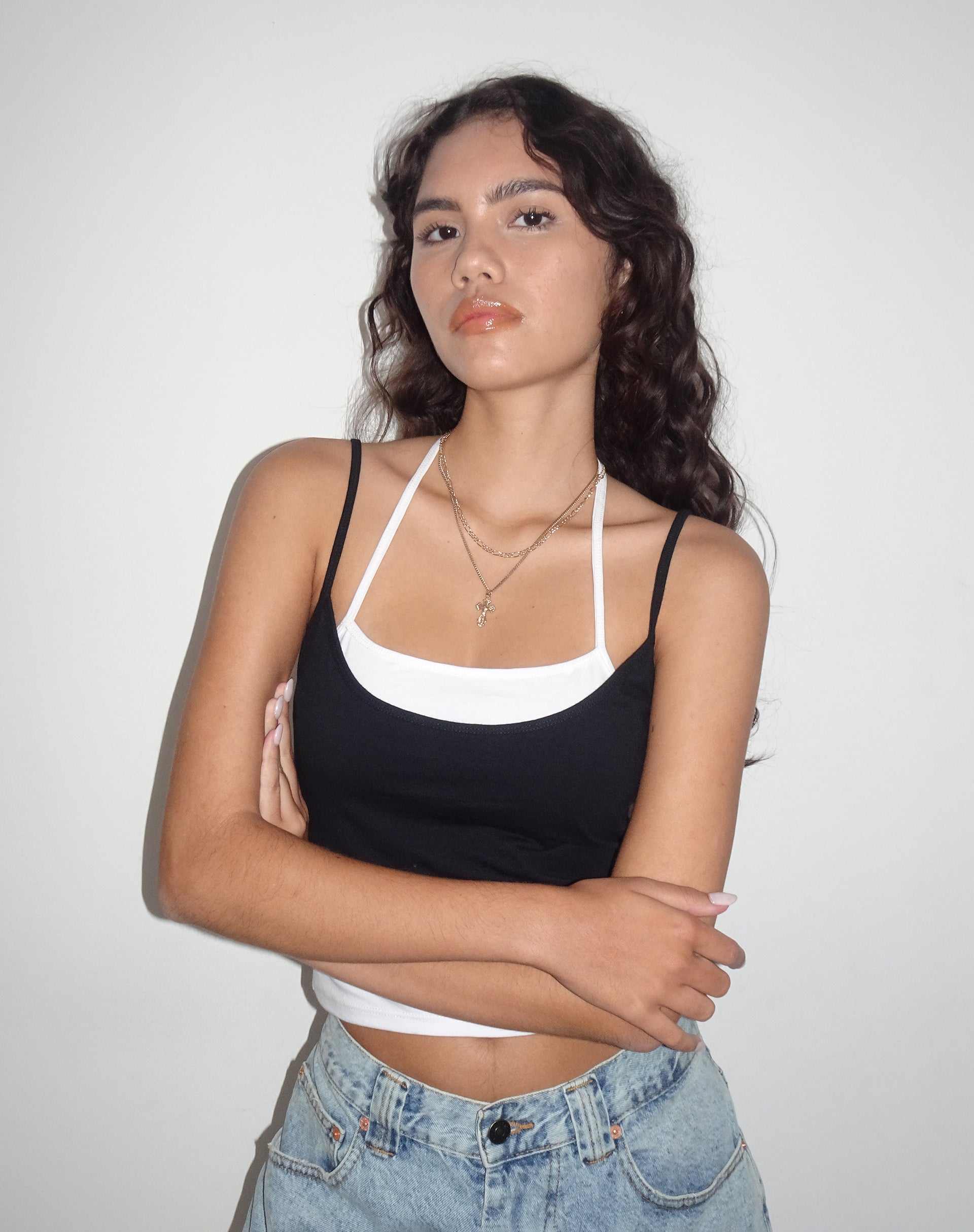 Imagen de la camiseta Willia Two Toned Vest Top en blanco y negro