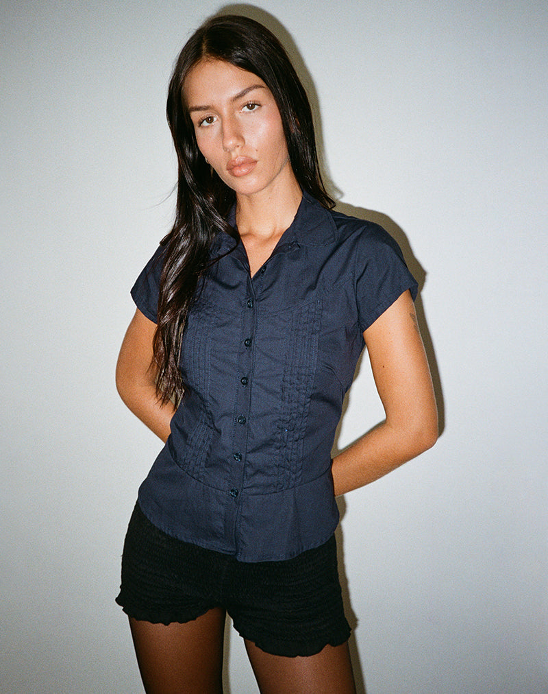 Imagen de la blusa Wilmot de popelina azul marino