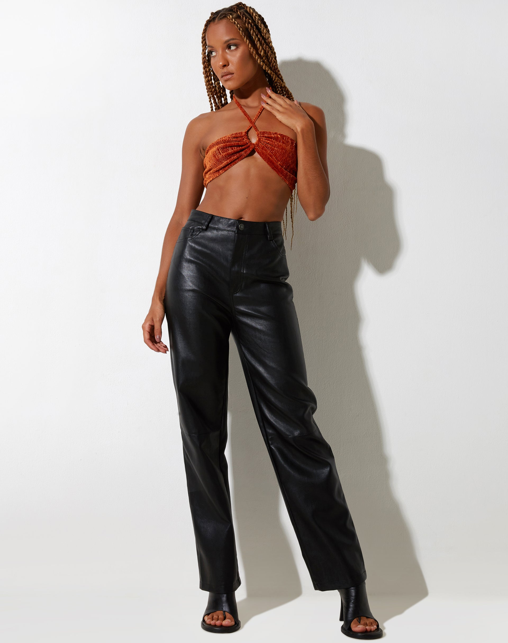IMAGEN DE Yessa Crop Top en terciopelo óxido