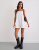 Imagen del minivestido Yoshiko Brodierie Trim en blanco