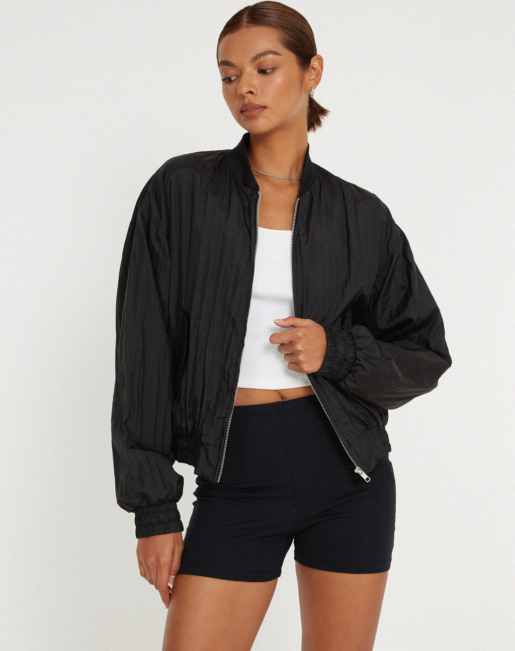 Chaqueta Yuu Shell Negra