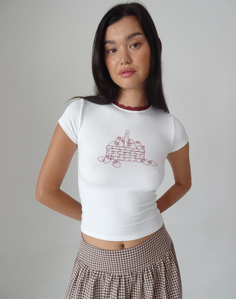 Imagen de la camiseta Zagy Tee en blanco roto con estampado de maceta de fresas