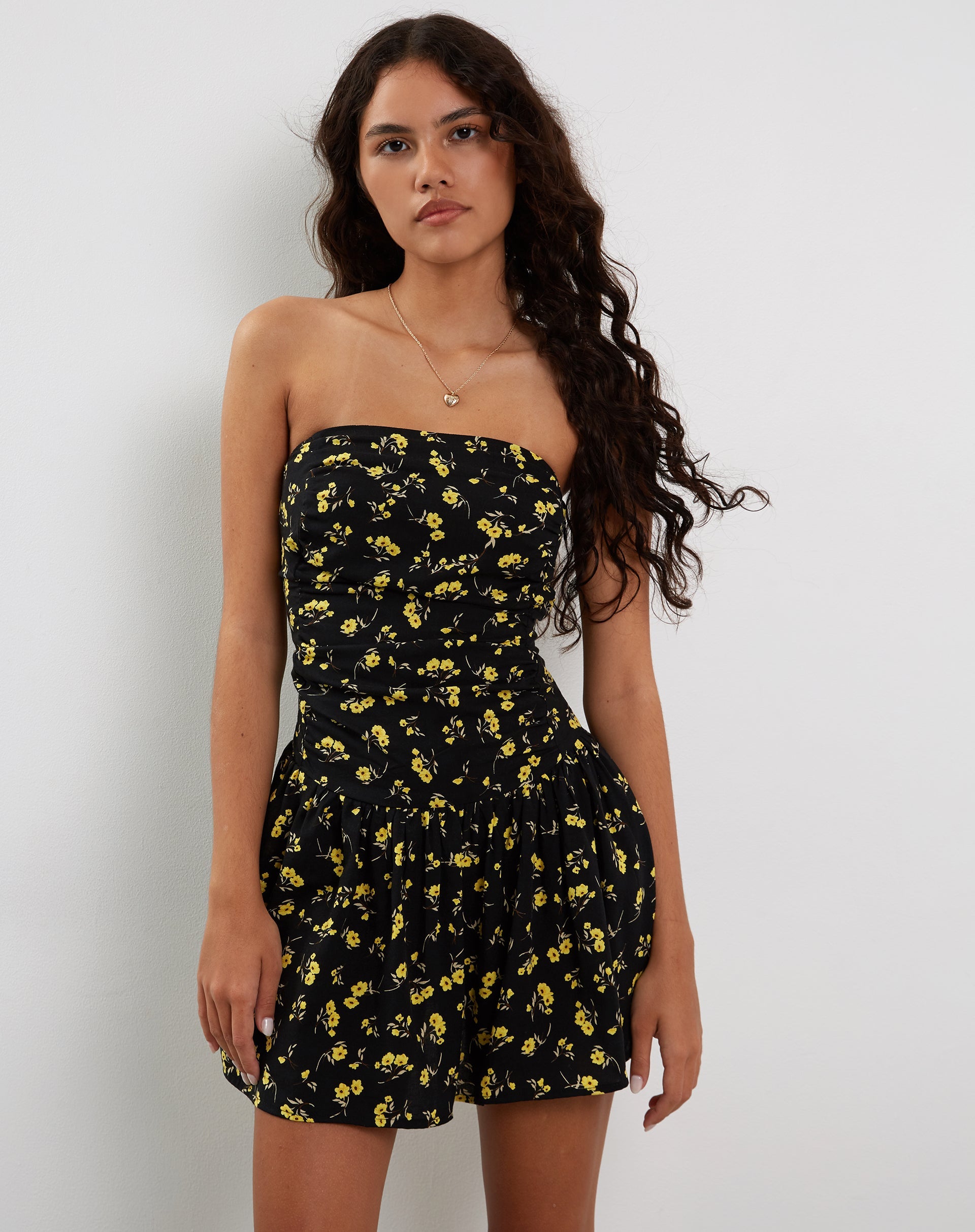 Imagen de Zhao Bandeau Mini Dress in Buttercup Black and Yellow
