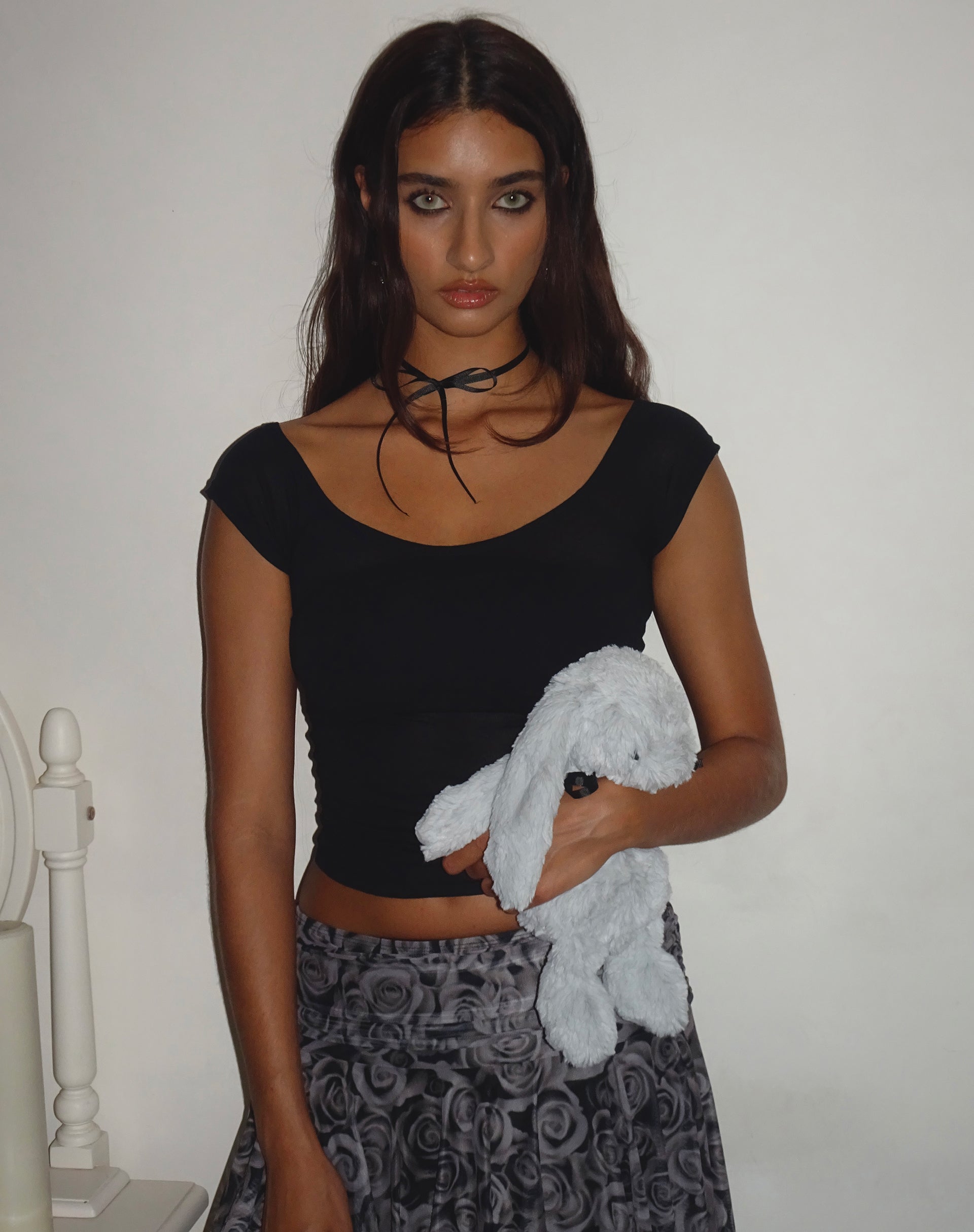 Imagen de Charya Off The Shoulder Top en Negro