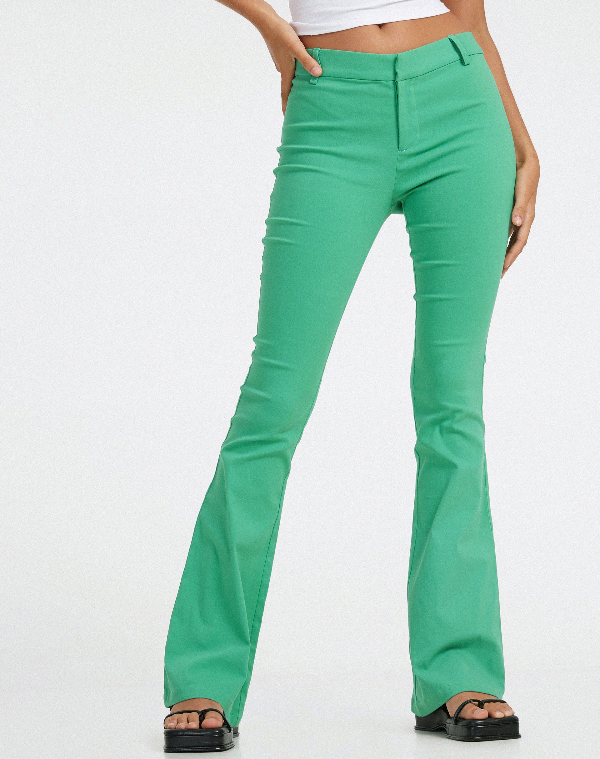 imagen de Jopanka Flared Leg Trouser en Tailoring Green