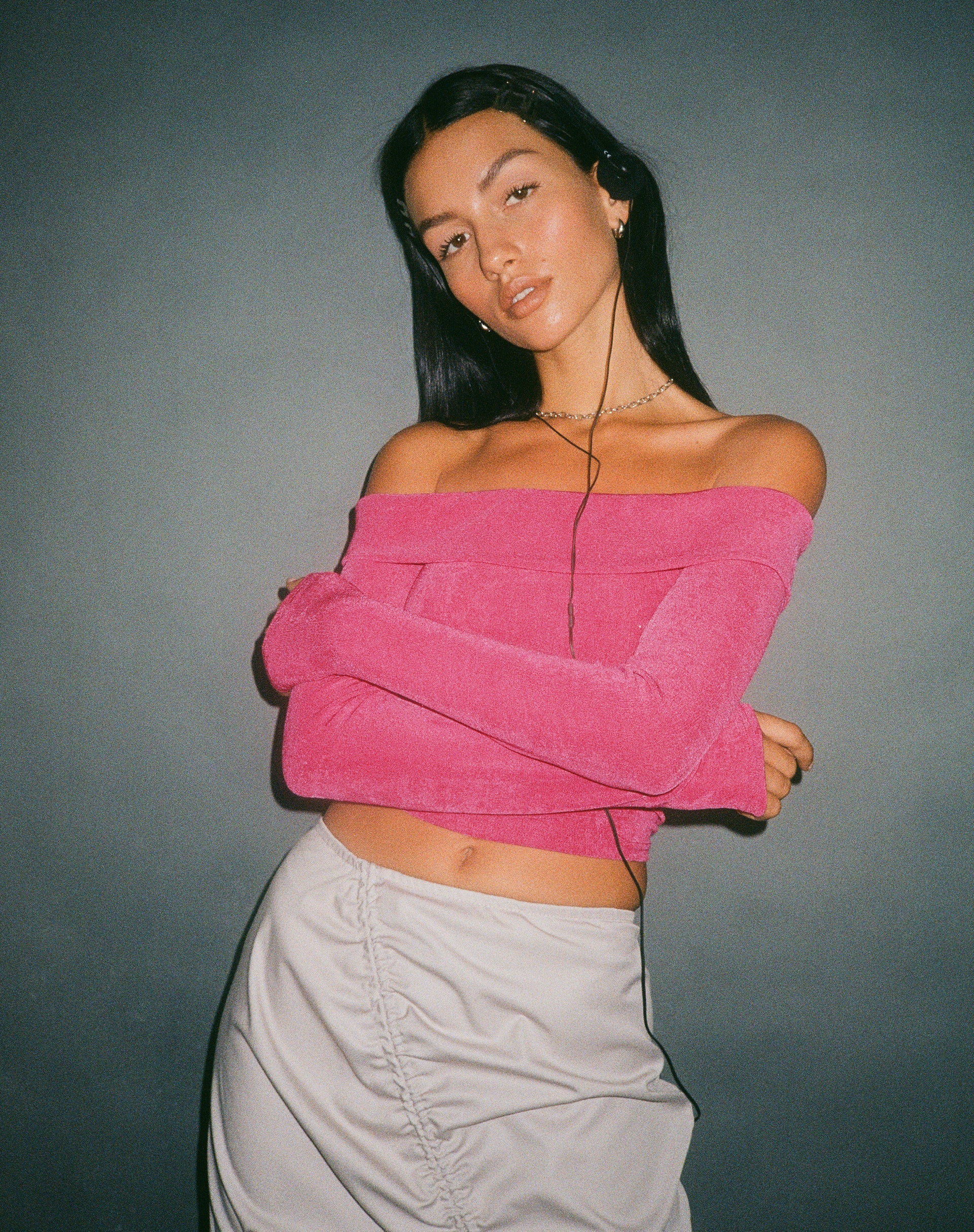 imagen de MOTEL X JACQUIE Nasari Bardot Crop Top en Magenta