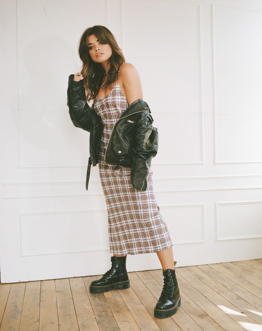 Imagen de Julia Maxi Dress in Grunge Check Purple