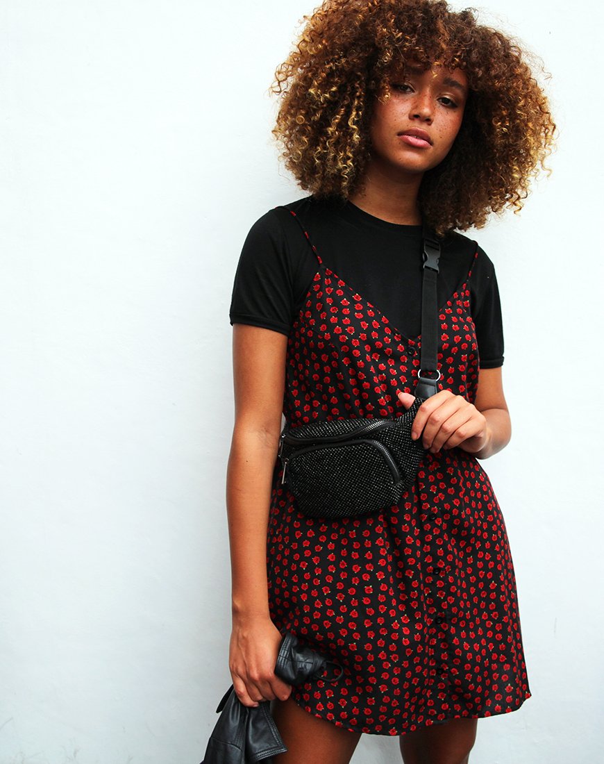 Sanna Slip Dress en Dotty Rose Negro