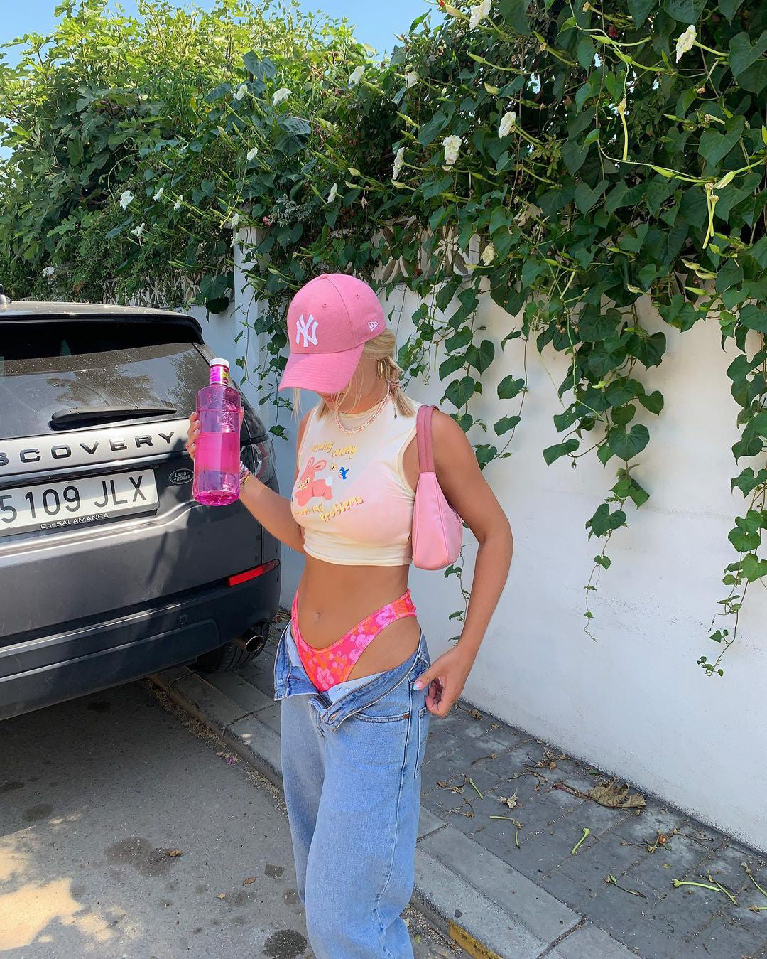 Imagen de Motel X Barbara Kristoffersen Gimon Crop Top in Buttercream Running Away