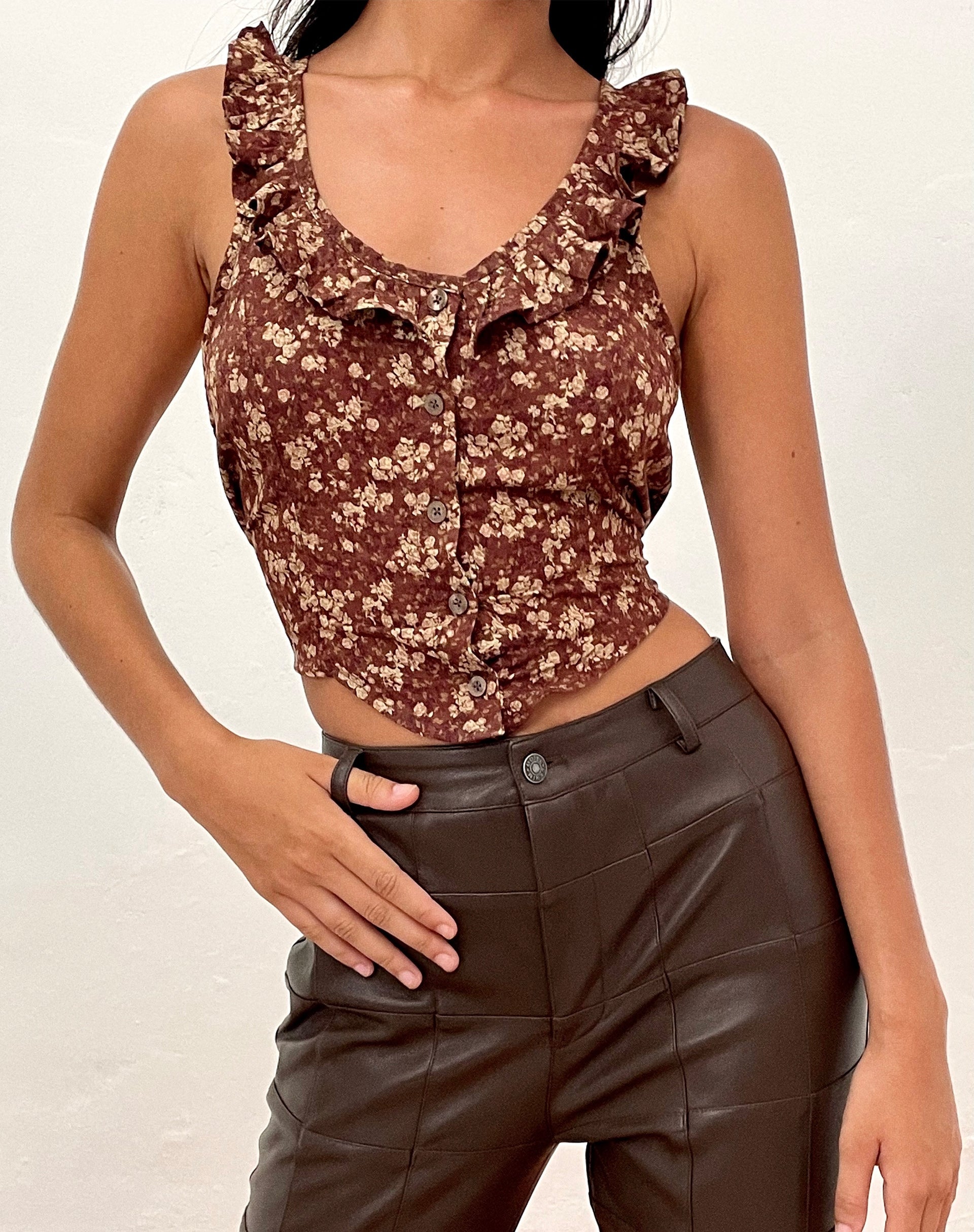 IMAGEN DE Julka Cami Top en Floral Marrón Tierra