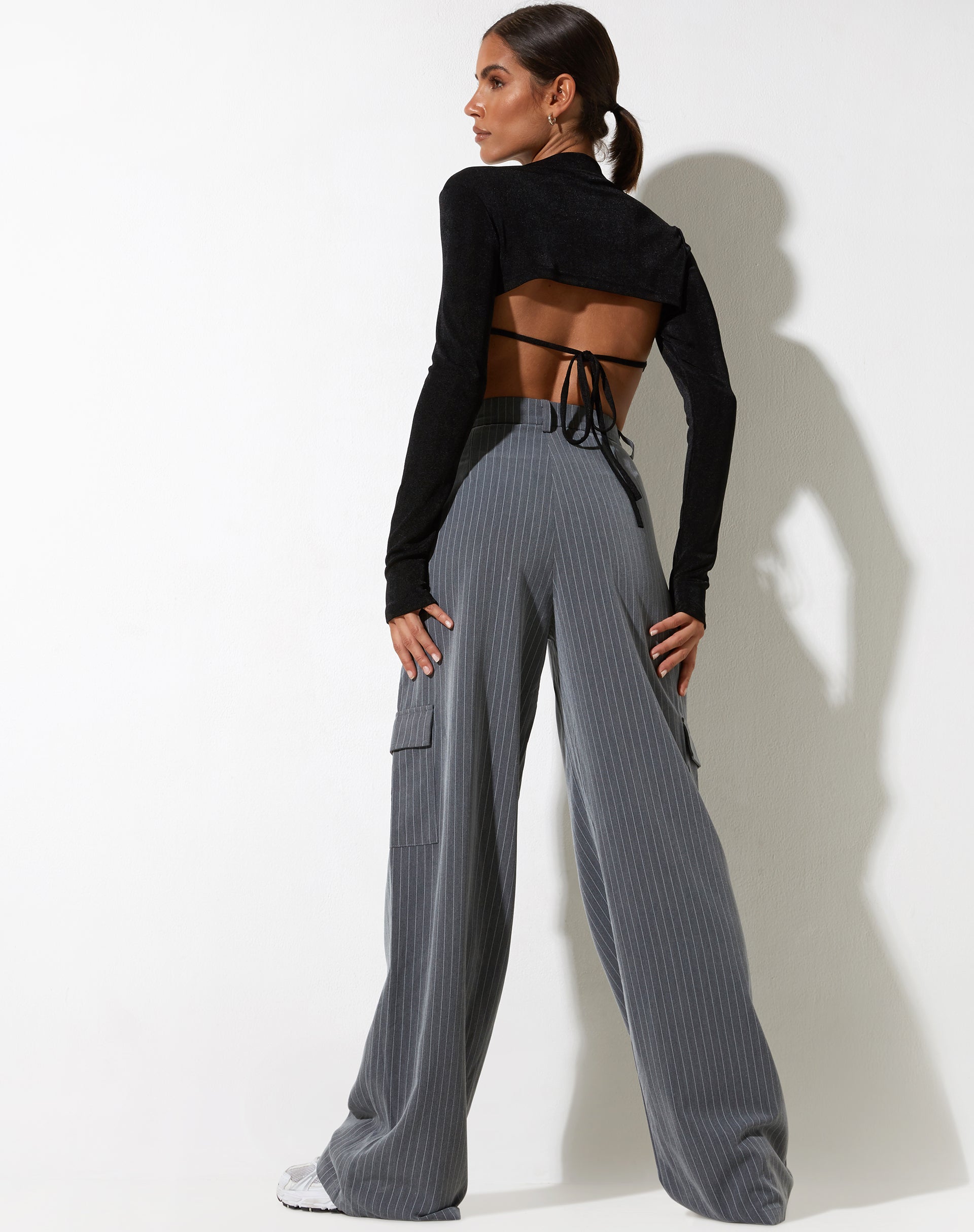imagen de Abba Cargo Trouser en Pinstripe Grey