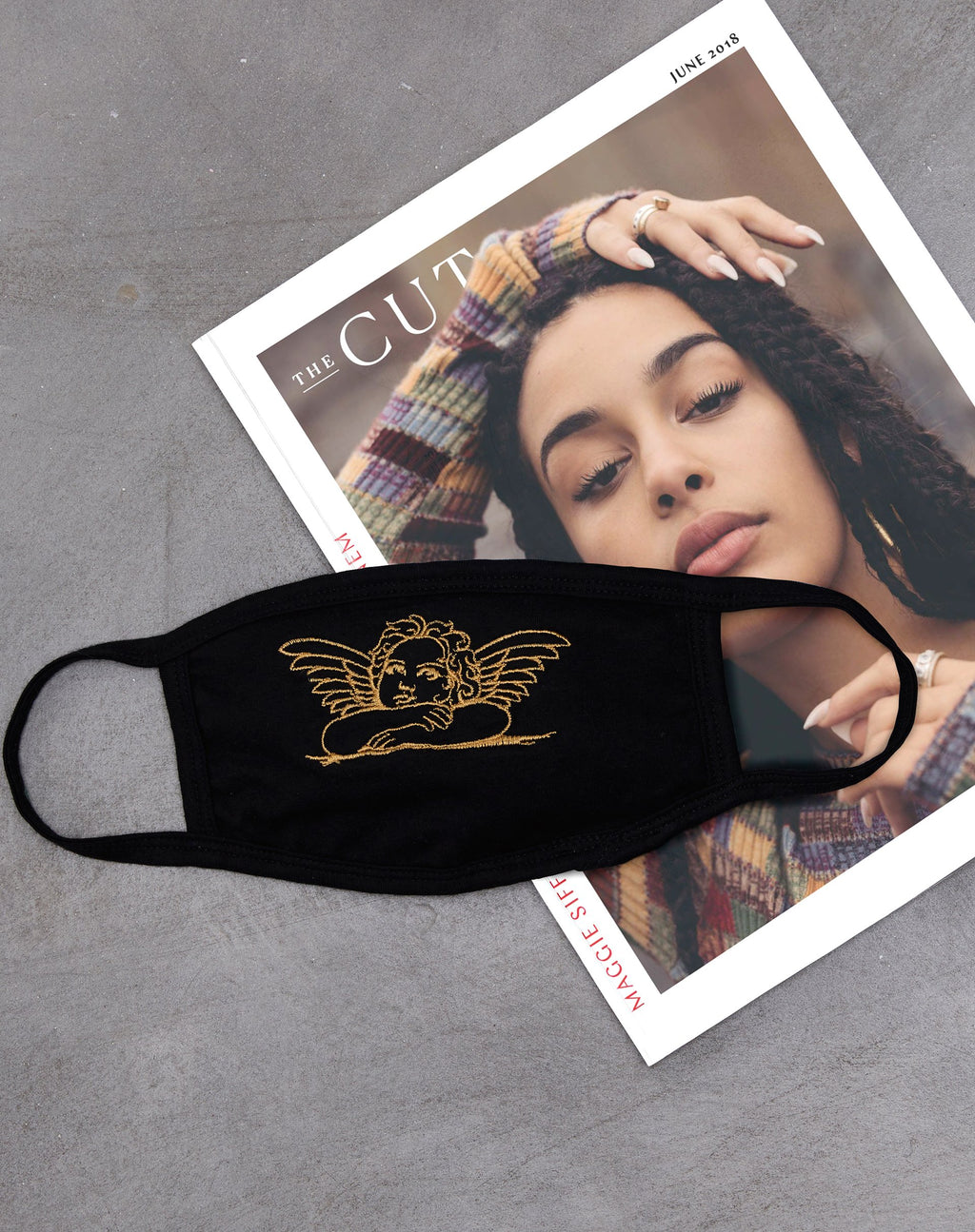 Máscara facial en negro Angelo Gold Embro