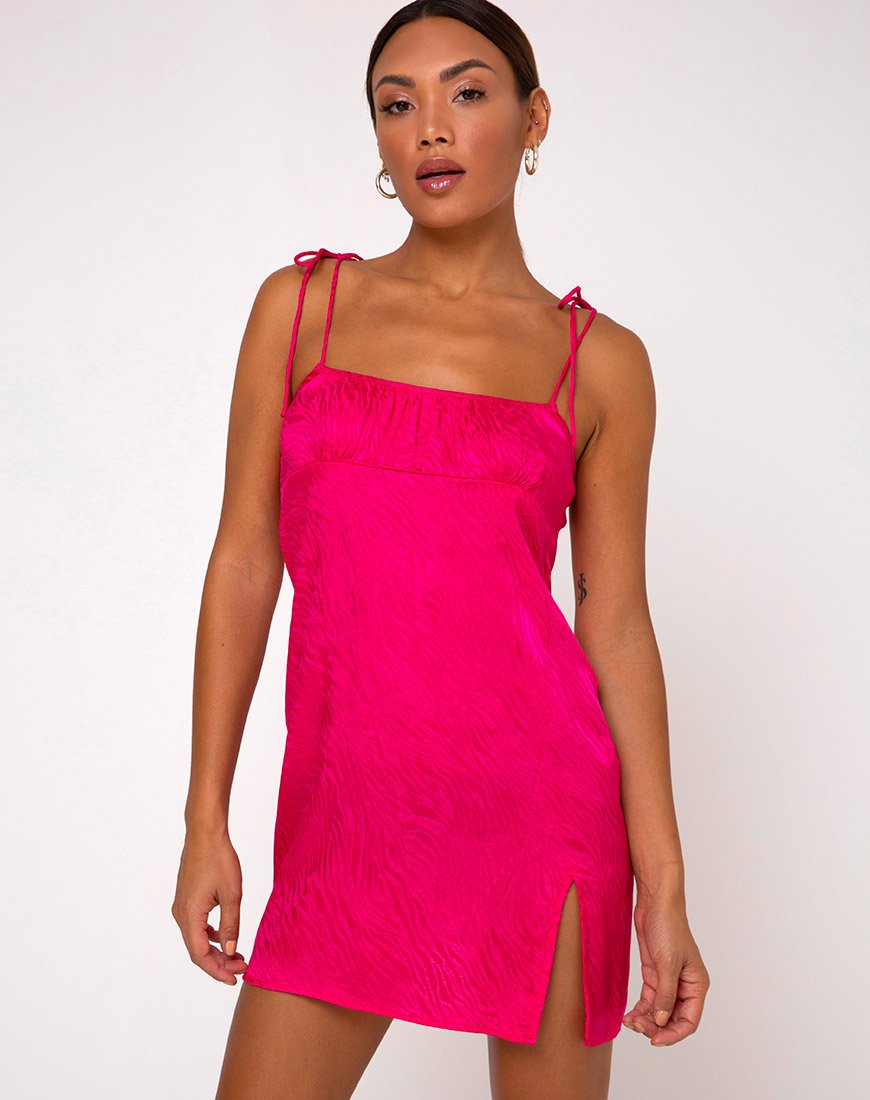 Vestido Adara en satén cebra fucsia
