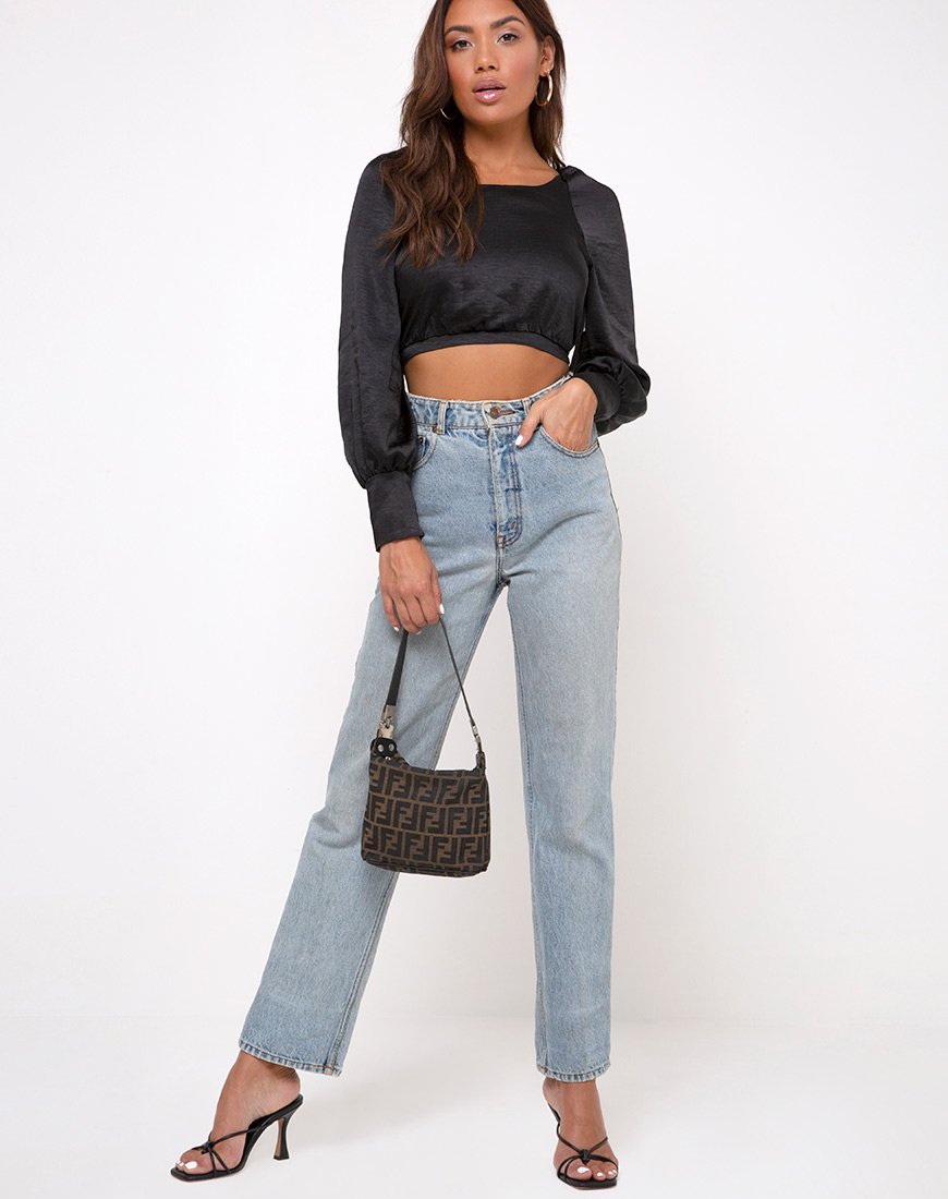 Imagen de Adoria Crop Top de satén negro