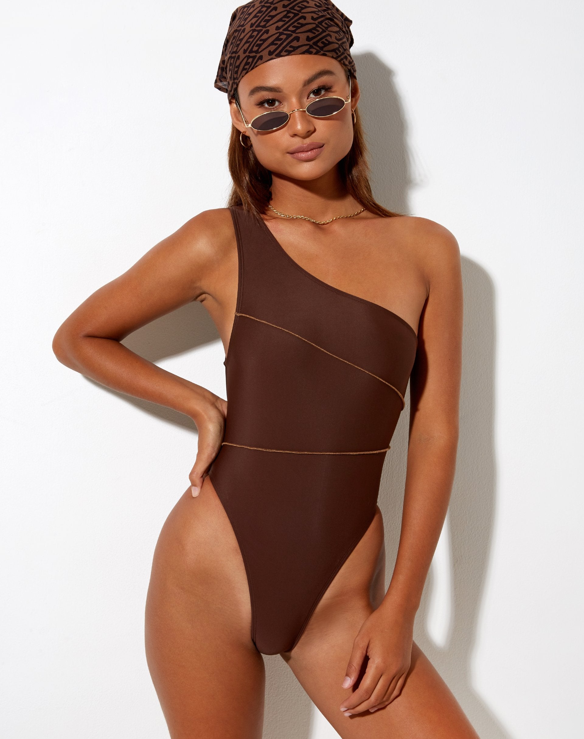 Imagen del bañador Aiko en Choco Brown