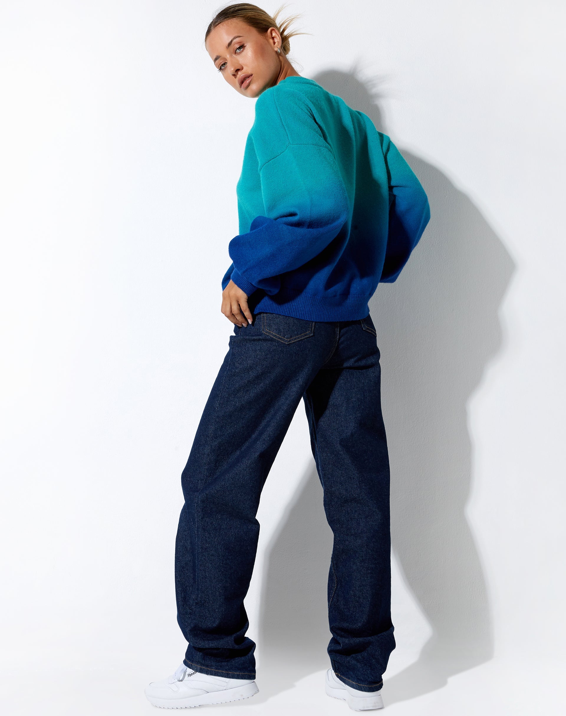 imagen de Akari Jumper en azul degradado