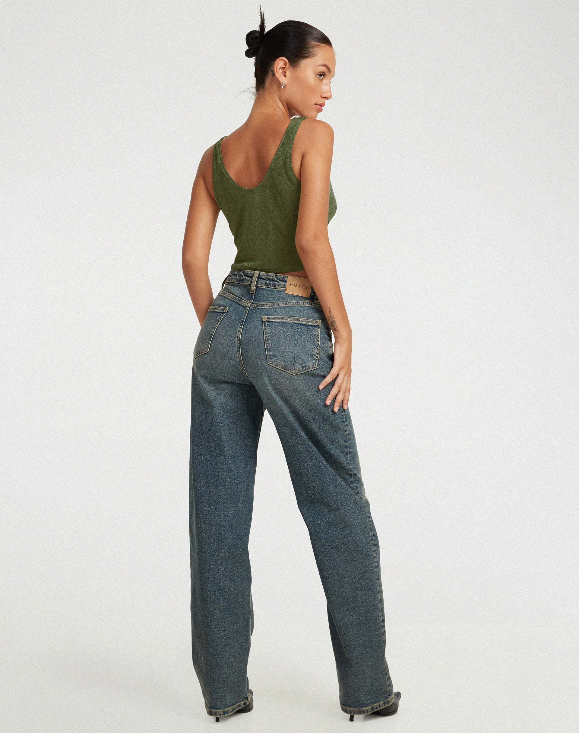 imagen de Masayo Crop Top en caqui