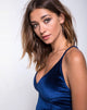 Imagen de Angel Crop Top en terciopelo azul marino