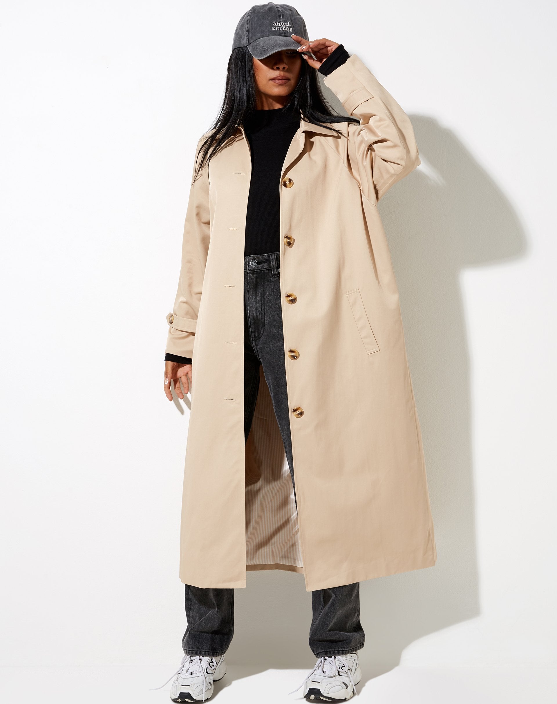 Imagen de Assa Trench Coat Beige con forro de rayas
