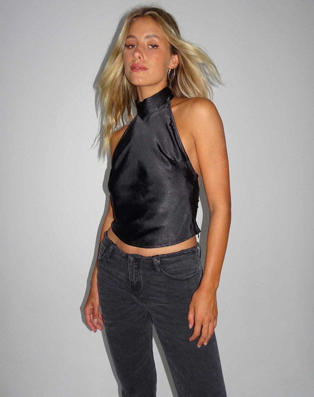 Ataina Top en negro satinado