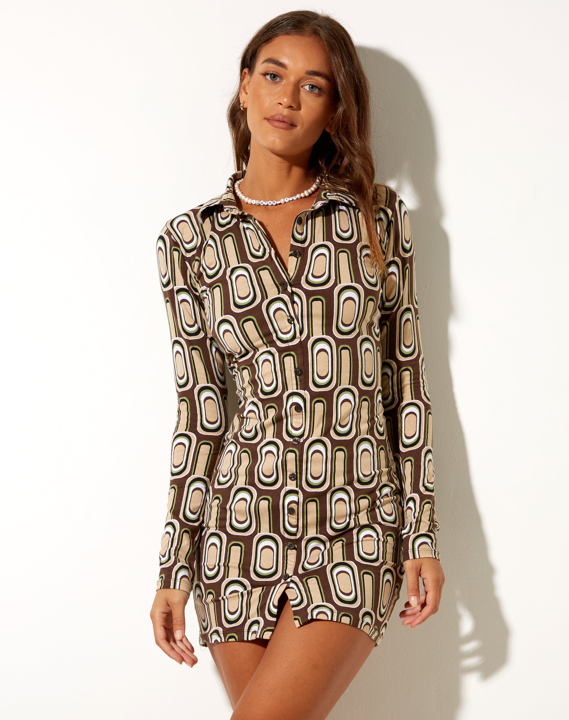 Imagen del vestido Avaya en punto retro Marrón