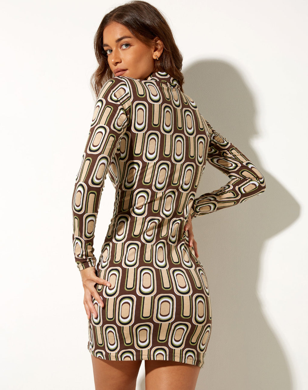 Vestido Avaya en punto retro marrón